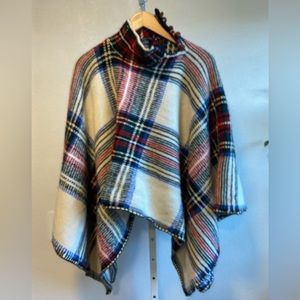 Ralph Lauren Blue Label poncho wool cashmere blend.  Luxurious!